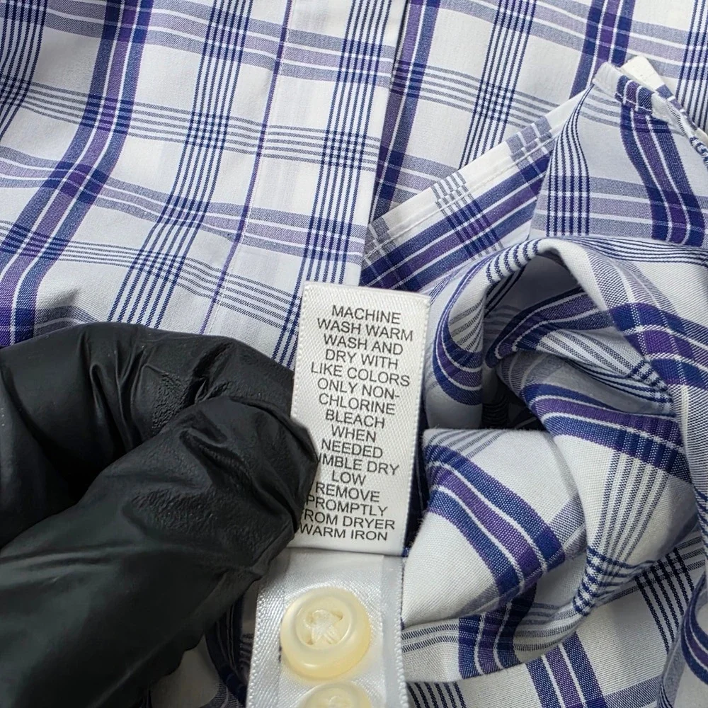 Banana Republic Non-Iron Classic Fit Shirt Men's Size L Purple Blue Plaid Button